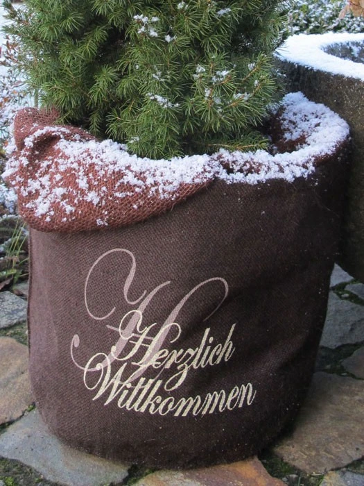 Jute-Übertopf "Herzlich Willkommen" Jute-Übertopf "Herzlich Willkommen" -Gartenausstattergeschäft uebertopf herzlich willko